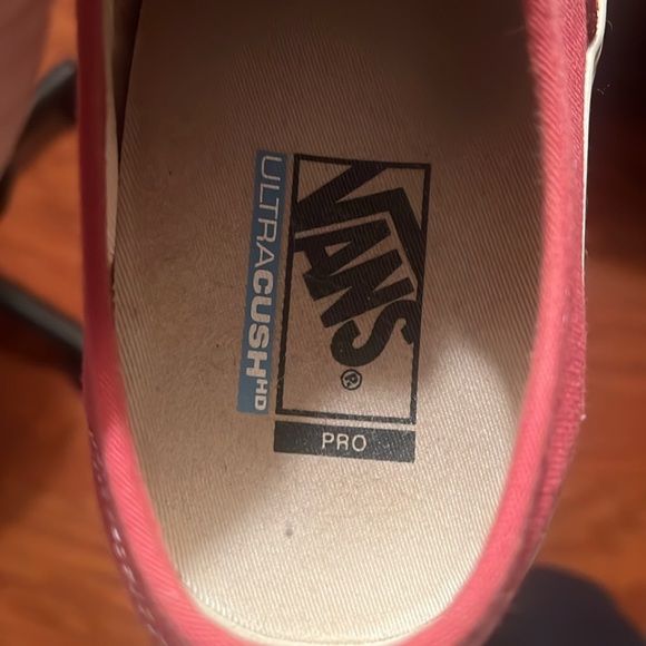 Vans Pro Ultracush men’s size 7.5 women 9 Salmon color - Picture 3 of 3